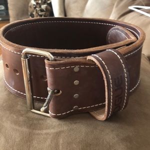 Rogue Fitness Ohio weightlifting belt